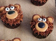 Load image into Gallery viewer, Teddy Bear Cake