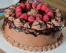 Load image into Gallery viewer, Easy to Order Cake -Chocolate Raspberry Cake