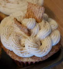 Load image into Gallery viewer, Cupcakes - Cinnamon Streusel  Cupcakes
